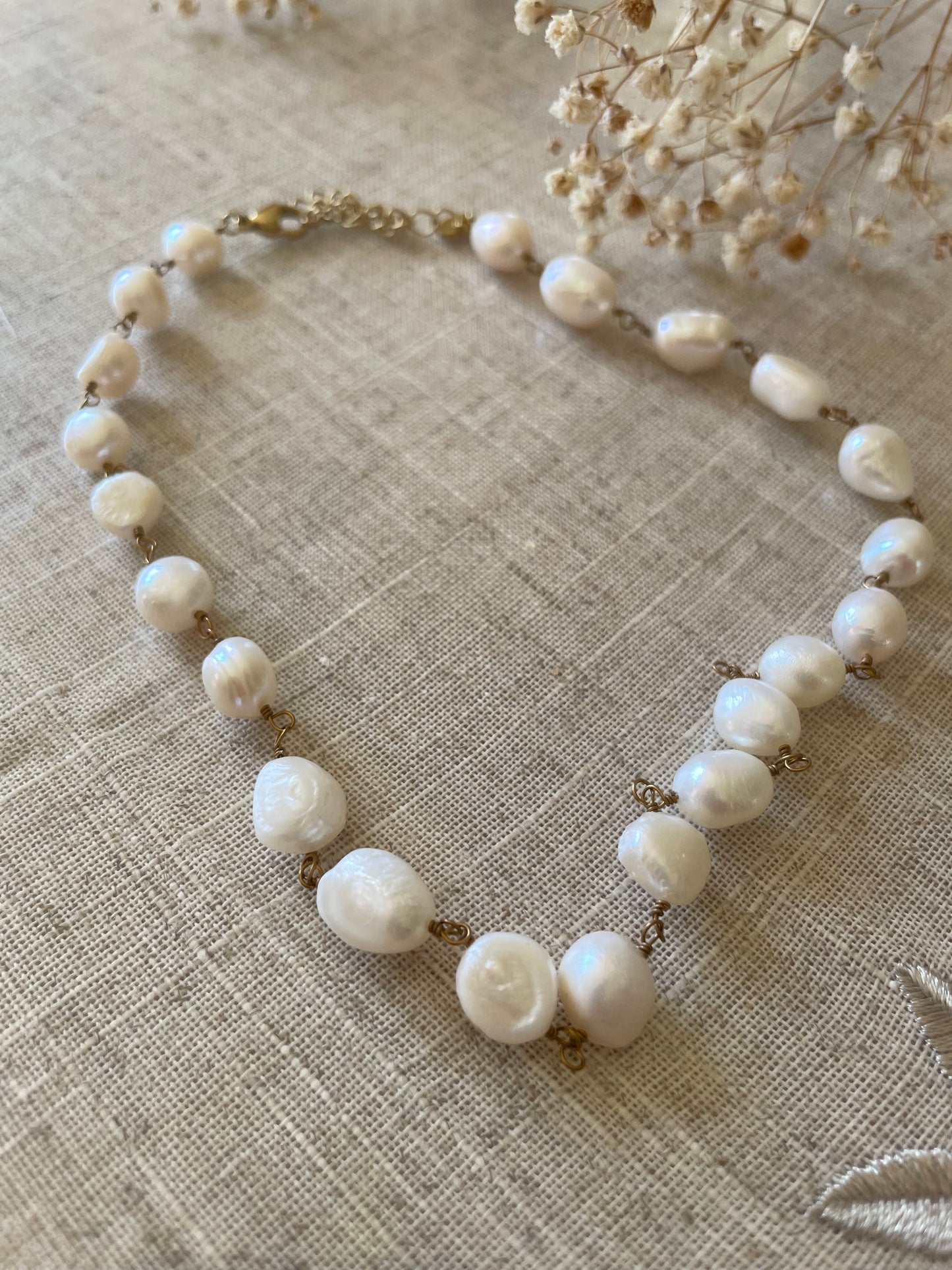 Collier en perle d’eau douce et acier inoxydable