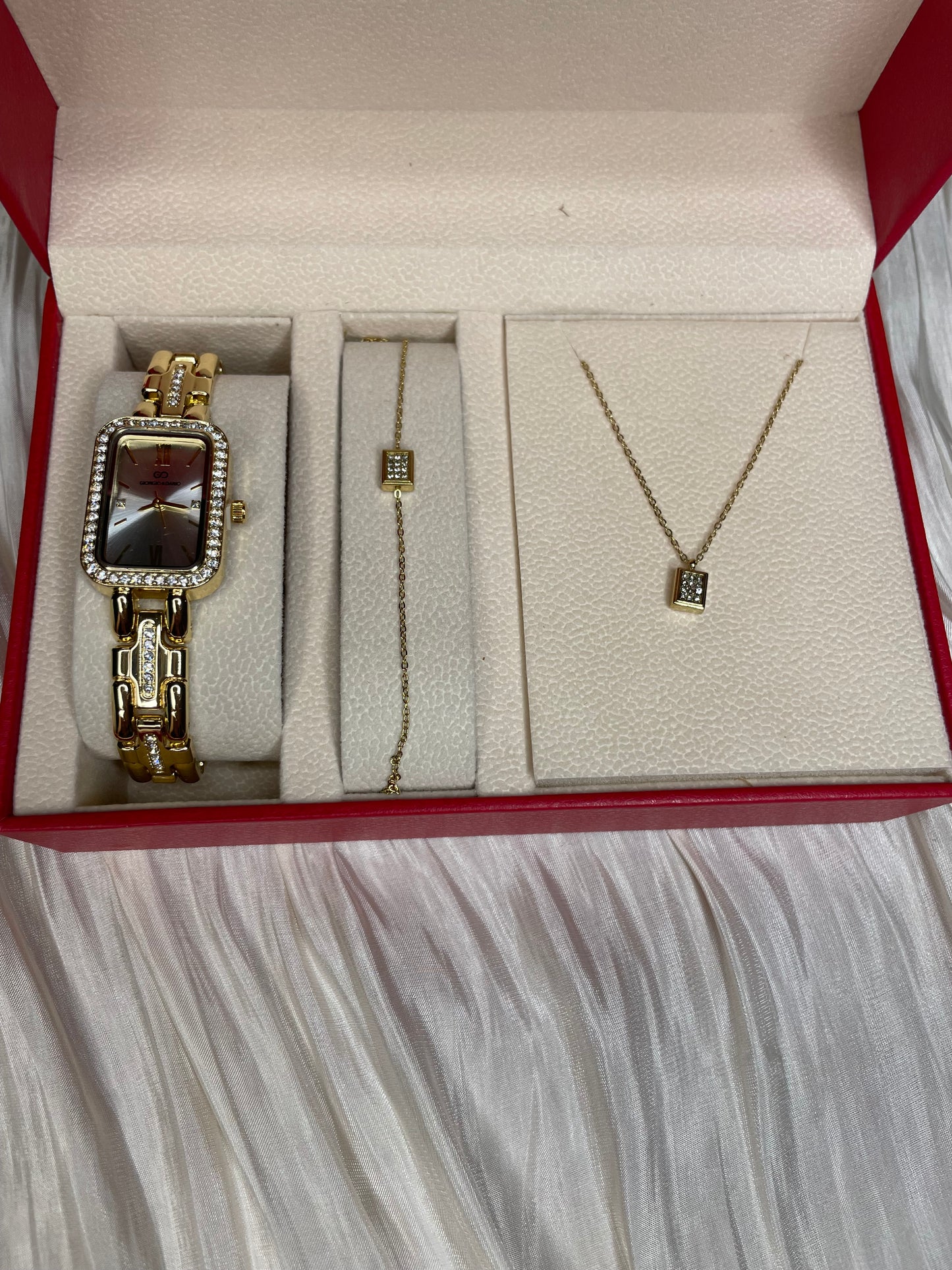 Montre rectangulaire Bijoux 2